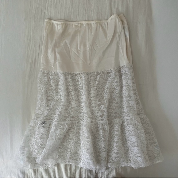 romantic traditions Dresses & Skirts - Vintage sheer white/cream lace tiered skirt